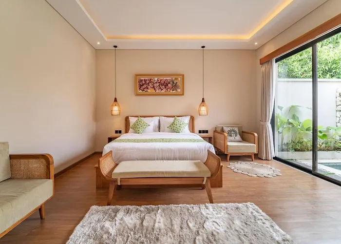 Hidden Oasis 2br & Private Pool Near 'green School' *