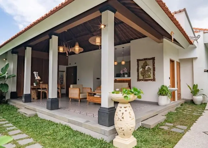 Hidden Oasis 2br & Private Pool Near 'green School' 別荘 *