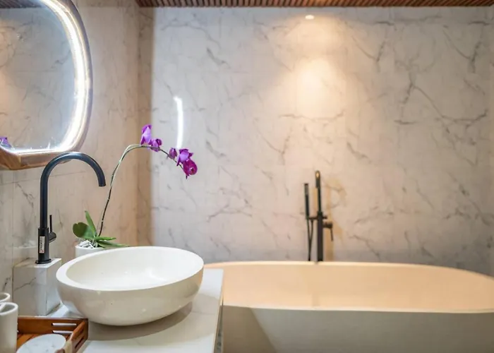 別荘 Hidden Oasis 2br & Private Pool Near 'green School' ウブド