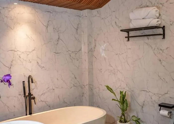 別荘 Hidden Oasis 2br & Private Pool Near 'green School' ウブド