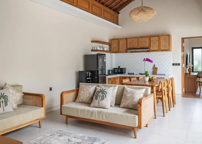 Hidden Oasis 2br & Private Pool Near 'green School' ウブド