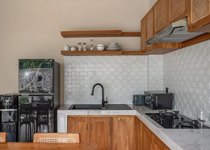 Hidden Oasis 2br & Private Pool Near 'green School' ウブド