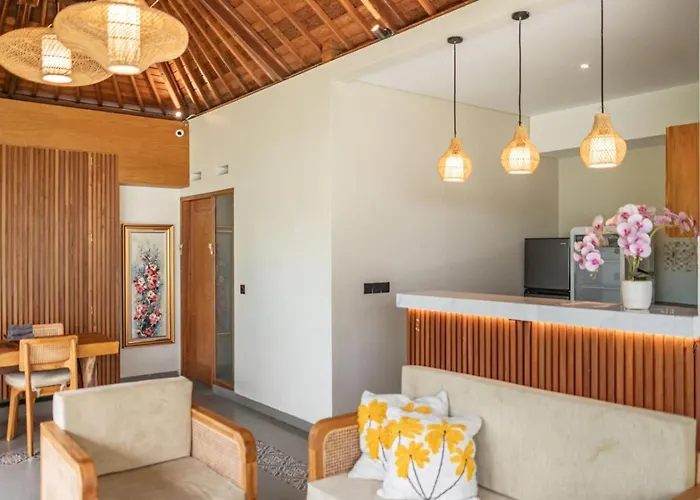 Hidden Oasis 2br & Private Pool Near 'green School' 別荘 *