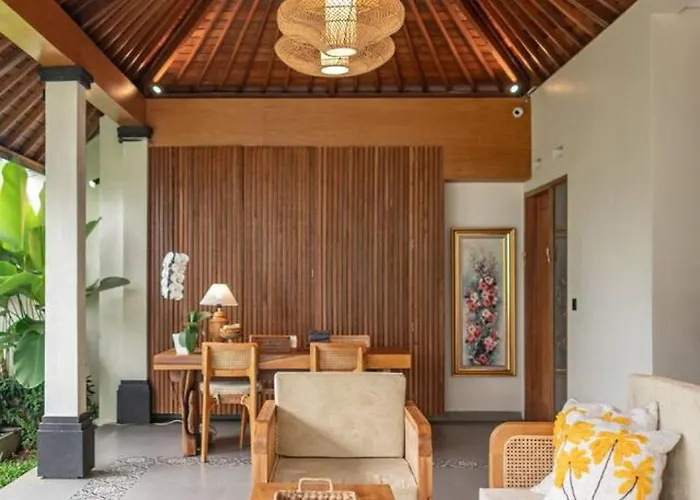 Hidden Oasis 2br & Private Pool Near 'green School' ウブド