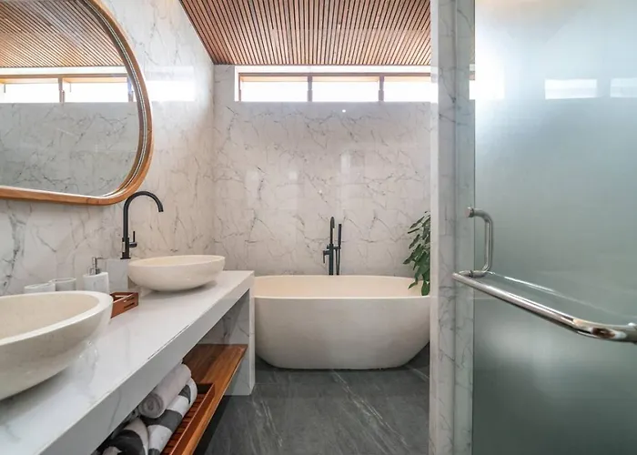 別荘 Hidden Oasis 2br & Private Pool Near 'green School' ウブド
